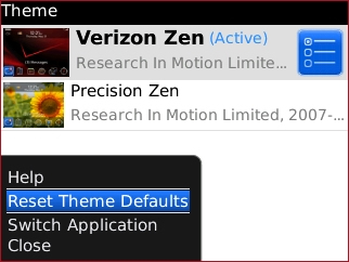 Menú de Theme con opción Reset Theme Defaults seleccionada